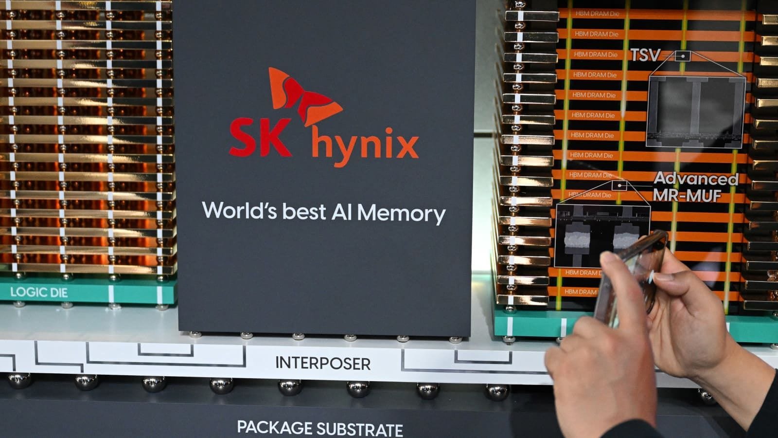 US Warns ASML: China May Have Top EUV Chip Tool